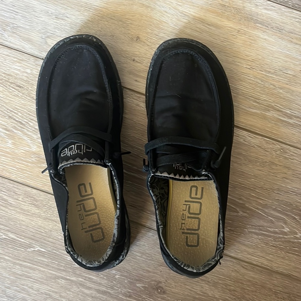 black heydudes